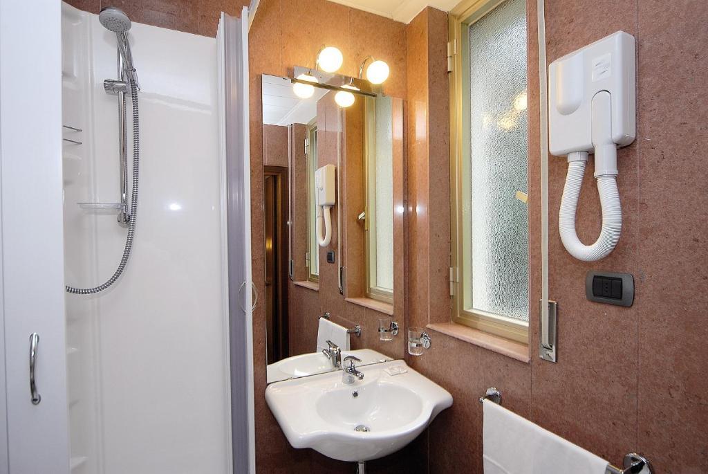 Hotel Maria Nella Bardineto Room photo